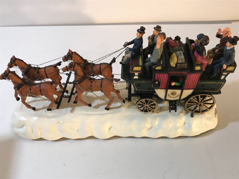 Photo 3 of DEPT 56 THE HERITAGE VILLAGE COLLECTION HOLIDAY COACH HAND PAINTED PORCELAIN CHRISTMAS ACCESSORY 1991