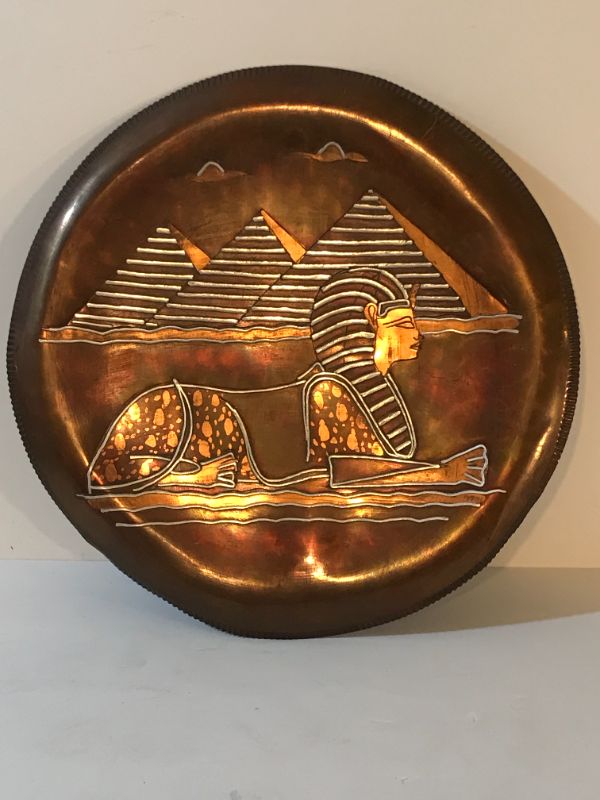 Photo 2 of VINTAGE FROM EGYPT ETCHED COPPER EGYPTIAN SPINX AND PYRAMIDS WALL CHARGER PLATE