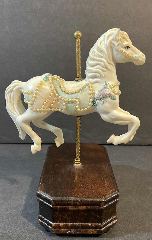 Photo 2 of HIGHLY DETAILED CAROUSEL 4- HORSE MUSIC BOX "EDELWEISS" ALSO SPINS & 2 LARGER CAROUSEL HORSE MUSIC BOXES