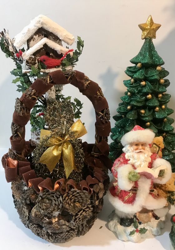 Photo 3 of VINTAGE CHRISTMAS DECOR, SANTA & MORE