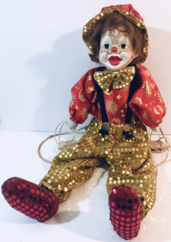 Photo 1 of VINTAGE “CLOWNKATZEN”MARIONETTE ON SWING. APPROX 23“
APPROX 23” H