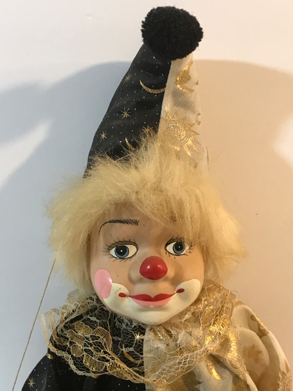 Photo 2 of VINTAGE “CLOWNKATZEN” MARIONETTE ON SWING. H-23“
