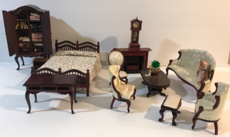 Photo 1 of VINTAGE ORNATE WOODEN MINIATURE DOLL HOUSE FURNITURE 