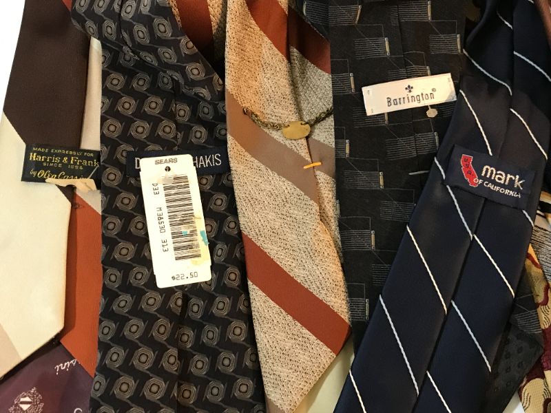 Photo 3 of VINTAGE MENS TIES MADE OF VARIOUS MATERIAL (SILK & POLYESTER). SEE PHOTOS FOR BRAND NAMES 