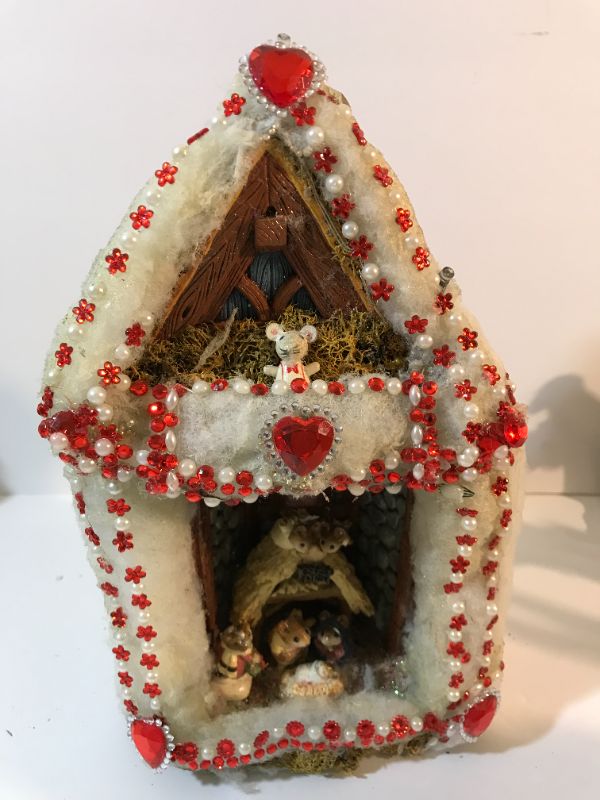 Photo 4 of MARY SAENZ (AKA ROBERTA DARREN) HANDCRAFTED CHRISTMAS NATIVITY SCENE AND OTHER CHRISTMAS ITEMS 