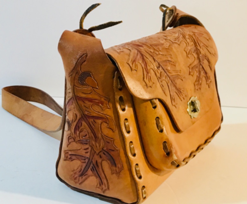 Photo 2 of VINTAGE HAND-TOOLED LEATHER PURSE