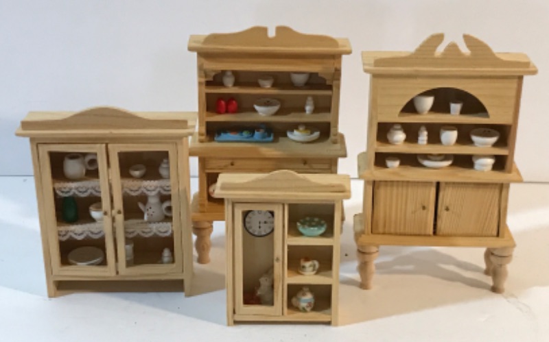 Photo 4 of WOODEN MINIATURE DOLLHOUSE FURNITURE