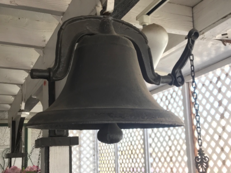 Photo 1 of ANTIQUE FARM / SCHOOL HOUSE BELL /V-M BELL CO WAYNESBORO VA.VIRGINIA METAL CRAFTER 16x12.5