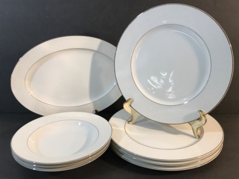 Photo 1 of SANGO CHINA MADE IN JAPAN 4 BOWLS 4 DINNER PLATES AND 1 PLATTER