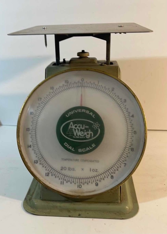 Photo 3 of UNIVERSAL ACCU-WEIGH TO BE SURE DIAL SCALE