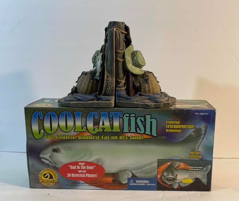 Photo 1 of NOS COOL CATFISH ANIMATED FISH DANCES AND SINGS & FISHERMAN BOOKENDS