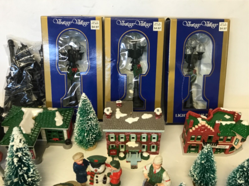 Photo 3 of COCA-COLA CHRISTMAS ORNAMENTS & COLLECTABLES 