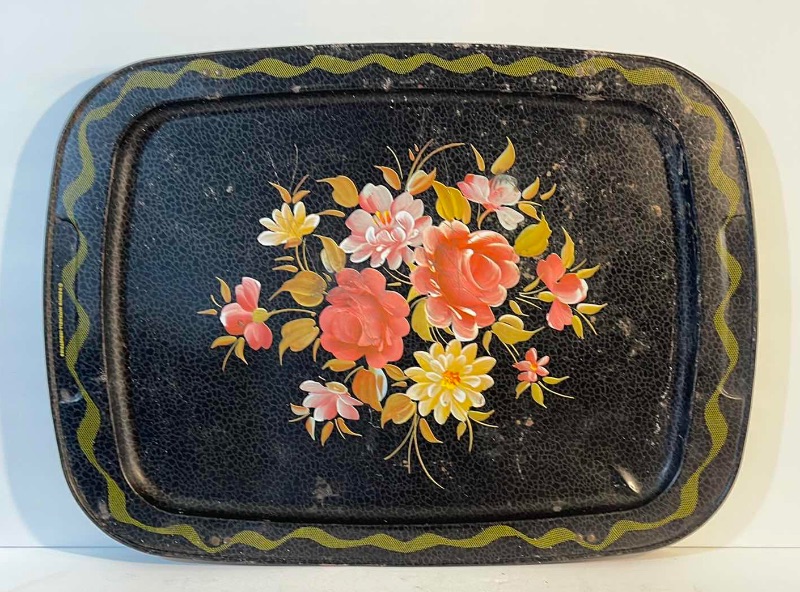 Photo 2 of 2 VINTAGE 60S TIN STATE SOUVENIR TRAYS 11" METAL - IOWA , ARKANSAS & HAND PAINTED BLACK METAL TRAY 21.5”X16”