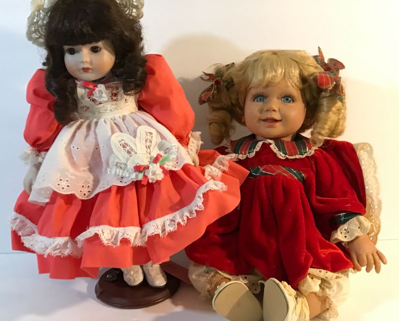 Photo 1 of SEYMOUR MANN HUG N HOLD COLLECTOR MUSICAL CHRISTMAS DOLL - WORKING & VINTAGE UNBRANDED PETTICOATS FACE DOLL