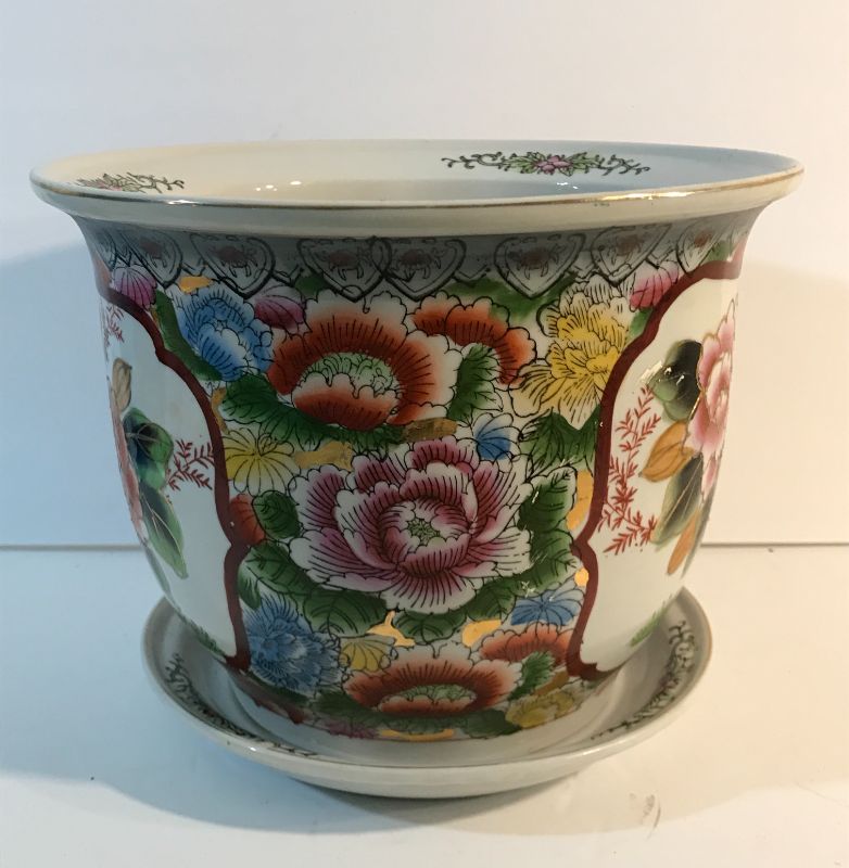 Photo 2 of VINTAGE HAND-PAINTED ASIAN PLANTER 11x9