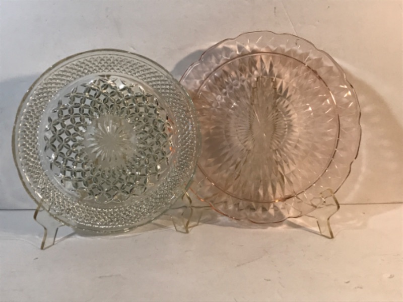 Photo 4 of ANTIQUE & VINTAGE GLASSWARE, PLATTER & VASE