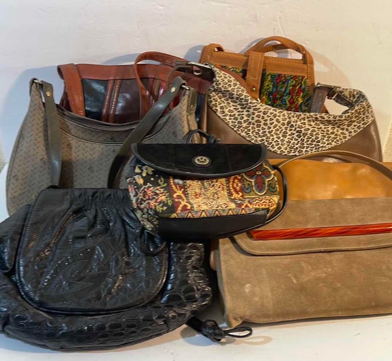 Photo 1 of VINTAGE HANDBAGS SOME LEATHER 