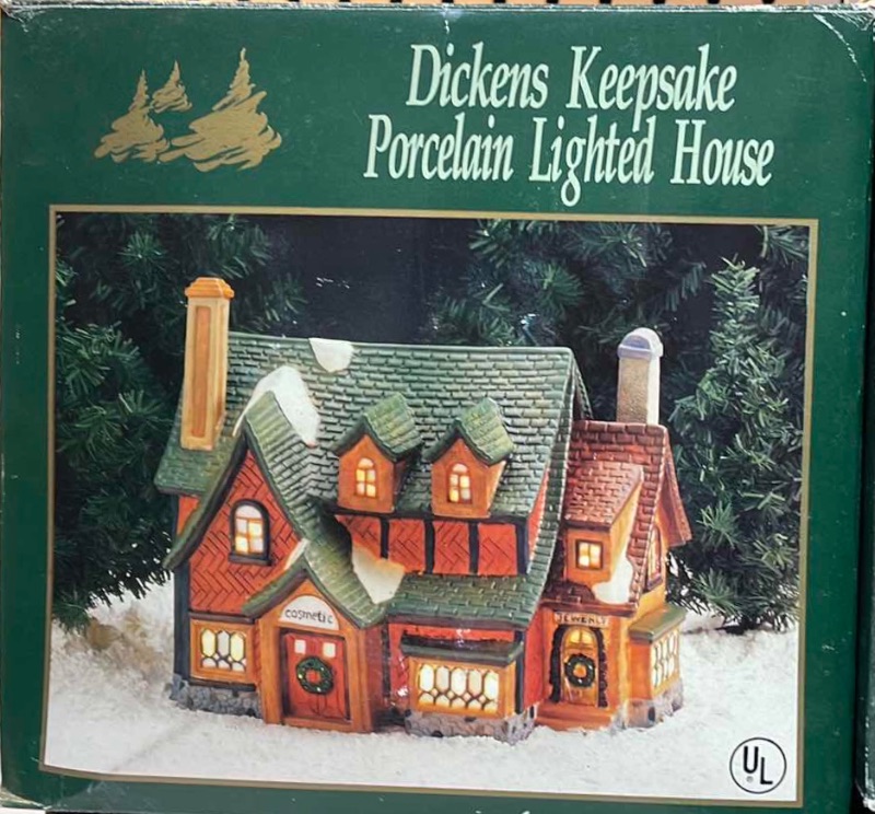 Photo 4 of DICKENS PORCELAIN LIGHTED HOUSES