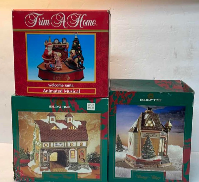 Photo 1 of TRIM A HOME ANIMATED MUSICAL SANTA AND HOLIDAY TIME CHRISTMAS VILLAGE HOMES