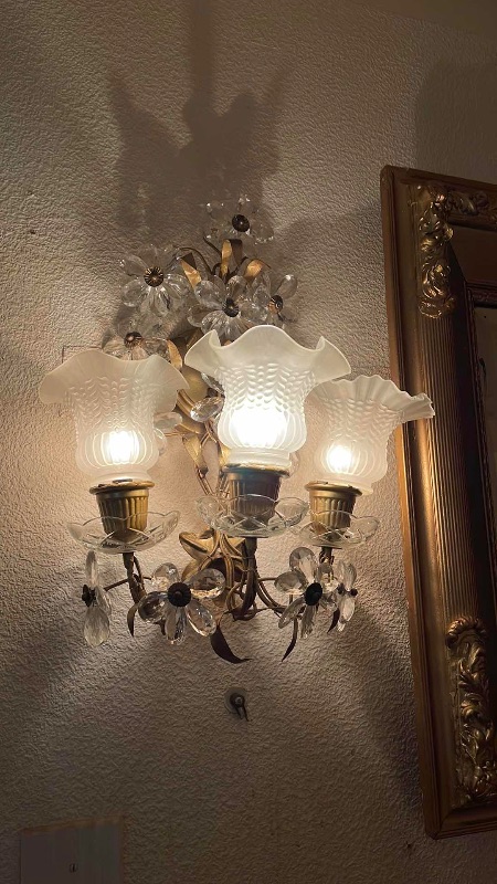 Photo 1 of ANTIQUE FRENCH LOUIS XV BRONZE & CRYSTAL WALL SCONCE ONE MORE  IN THE AUCTION 