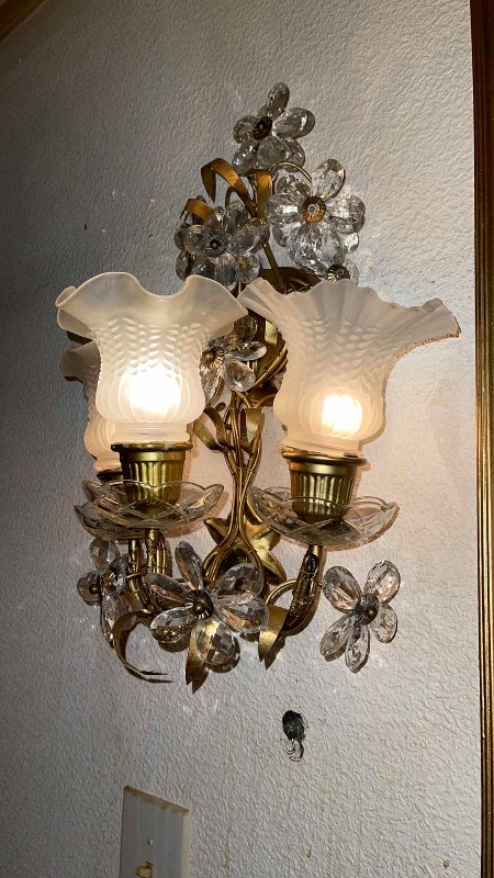 Photo 2 of ANTIQUE FRENCH LOUIS XV BRONZE & CRYSTAL WALL SCONCE ONE MORE  IN THE AUCTION 