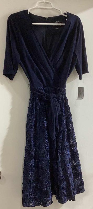 Photo 1 of ALEX EVENING LACE EVENING DRESS SIZE 14