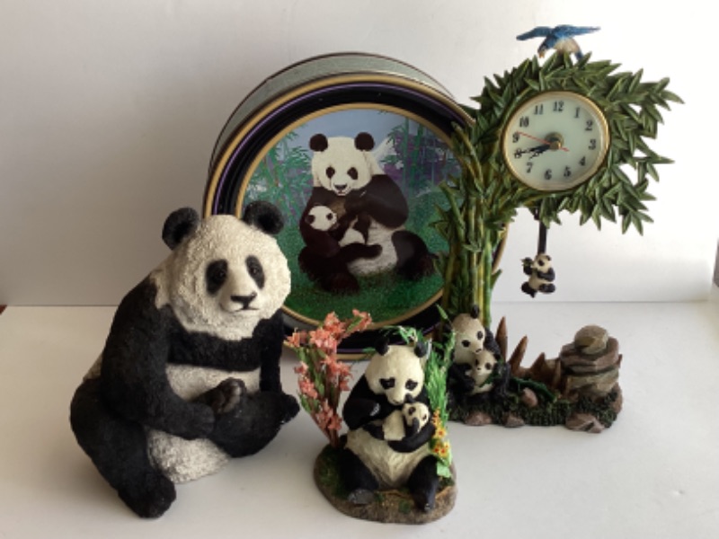 Photo 1 of ANIMAL CLASSICS PANDA FIGURE 7”, PANADA CLOCK & MORE