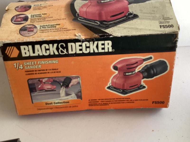 Photo 4 of BLACK & DECKER 1/4 SHEET FINISHING SANDER & FLASHLIGHTS 