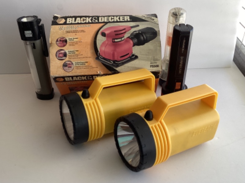 Photo 1 of BLACK & DECKER 1/4 SHEET FINISHING SANDER & FLASHLIGHTS 