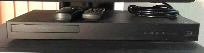 Photo 3 of GO VIDEO VHS PLAYER & LG