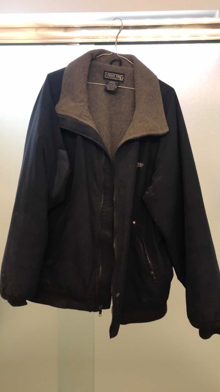 Photo 4 of MENS OUTERWEAR SIZE L