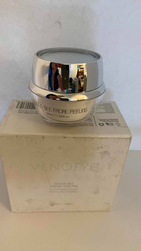 Photo 1 of GENOFYE QUEEN BEE FACIAL PEELING 1.68 fl. Oz. $399