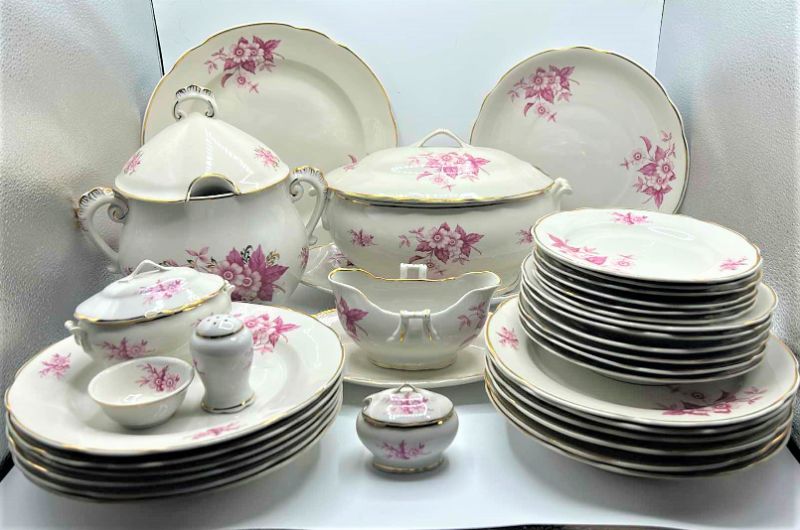 Photo 1 of 39 PIECE FINE PORCELAIN COLLECTION