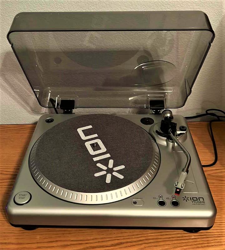 Photo 1 of ION TTUSB10 USB TURNTABLE