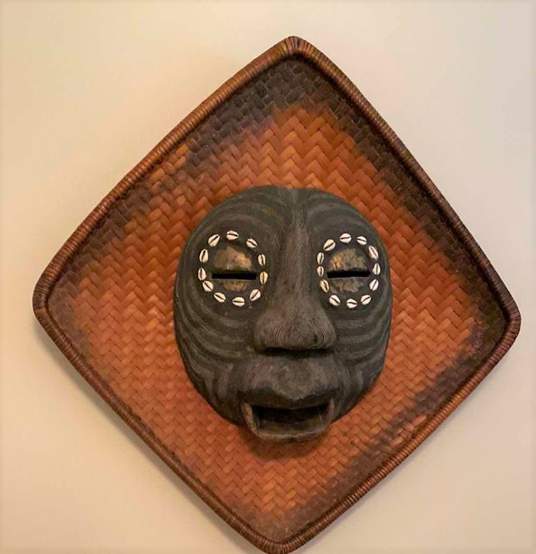 Photo 7 of VINTAGE AFRICAN TRIBAL MASK ON BASKET MASK MEASURES 13” X 14” 