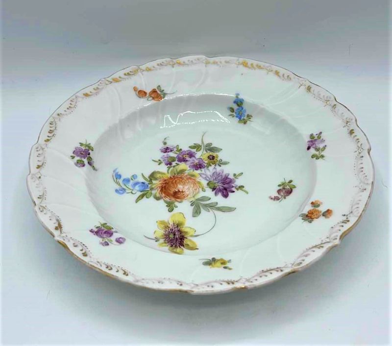 Photo 1 of ANTIQUE DRESDEN HIRSCH SAUCER BOWL, MADE IN GERMANY