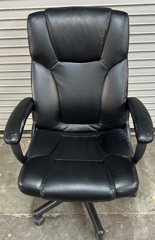 Photo 1 of EXECUTIVE HIGH BACK BONDED LEATHER ADJUSTABLE OFFICE CHAIR