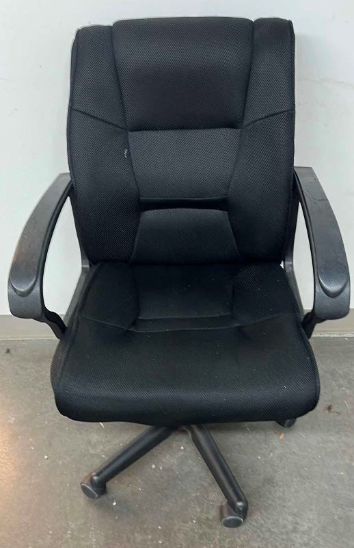 Photo 1 of EXECUTIVE HIGH BACK  ADJUSTABLE CLOTH OFFICE CHAIR