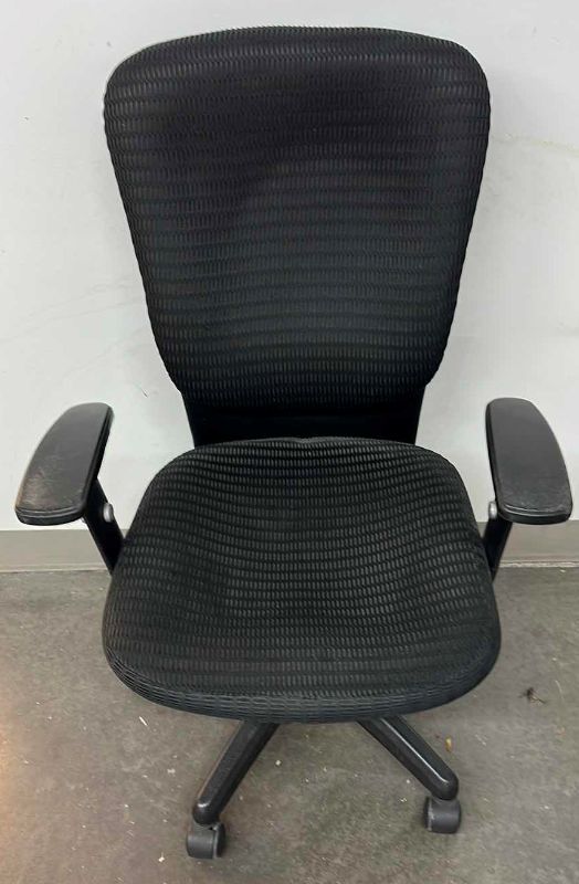 Photo 1 of EXECUTIVE ADJUSTABLE  CLOTH OFFICE CHAIR