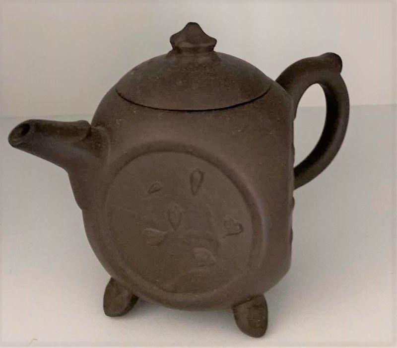Photo 1 of VINTAGE CHINESE COLLECTIBLE CLAY TEA POT 6” x 4 1/4”
