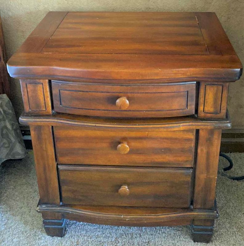 Photo 1 of DARK WOOD TRADITIONAL NIGHT STAND 25 1/4“ x 18 1/4“ H 28“