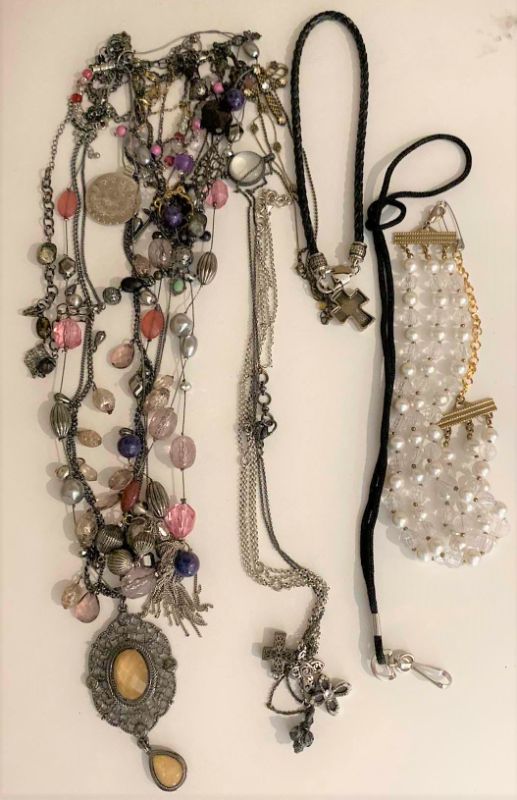 Photo 1 of ASSORTED COSTUME JEWELRY NECKLACES