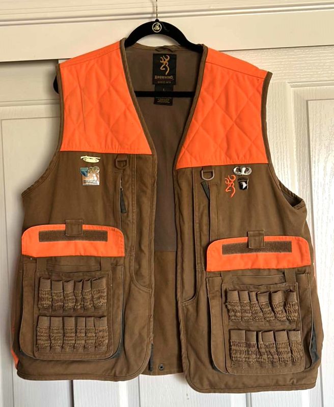 Photo 1 of BROWNING HUNTING VEST SIZE L