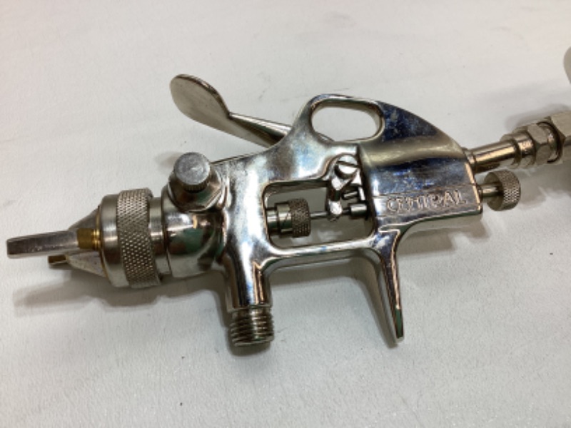 Photo 4 of Central Pneumatic 6.75 oz. Touch-Up Air Spray Gun