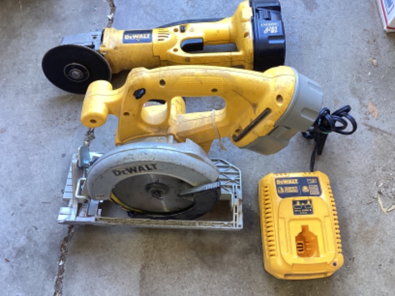 Photo 1 of DEWALT SAW AND GRINDER 