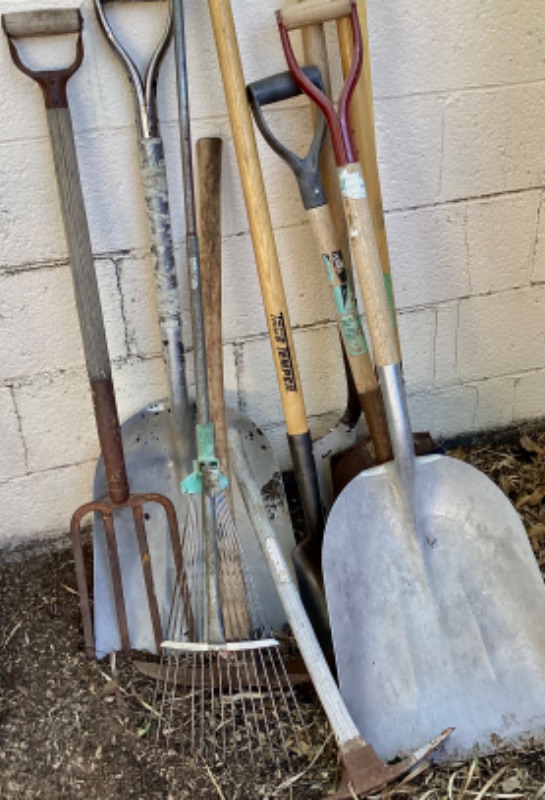 Photo 1 of GARDEN TOOLS