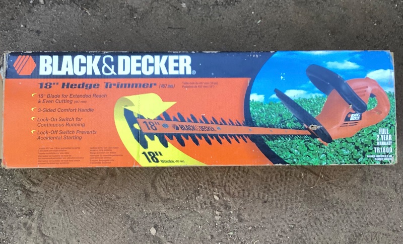 Photo 1 of BLACK & DECKER 18” HEDGE TRIMMER