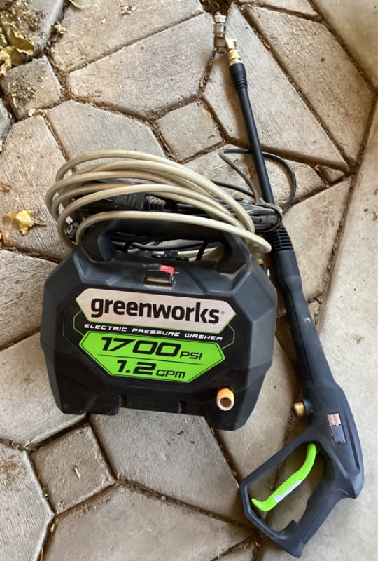 Photo 3 of GREENWORKS ELECTRIC PRESSURE WASHER