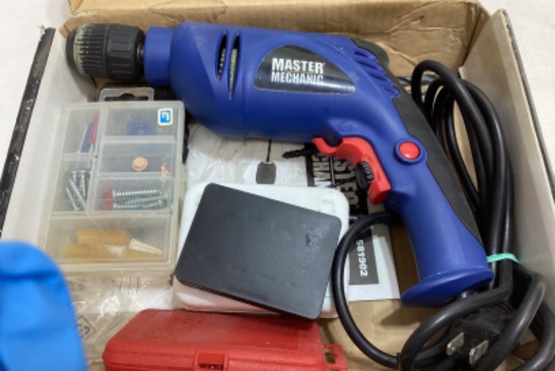 Photo 1 of BLACK & DECKER FIRE STORM 12V AND MASTER MECHANICS