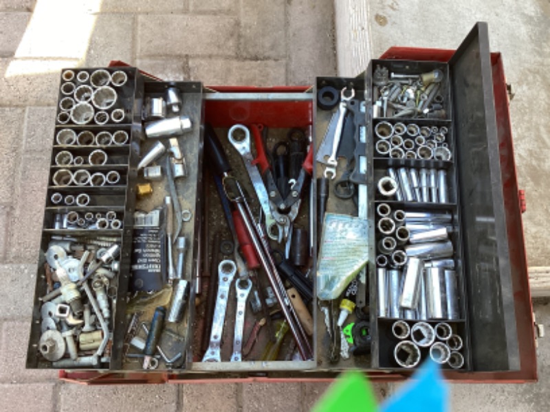 Photo 1 of SEARS CRAFTSMAN TOOL BOX FULL OF TOOLS
* LOOK AT ALL PHOTOS